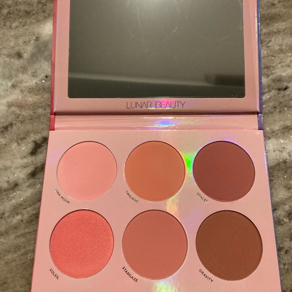 Lunar Beauty Moon Prism Blush Palette